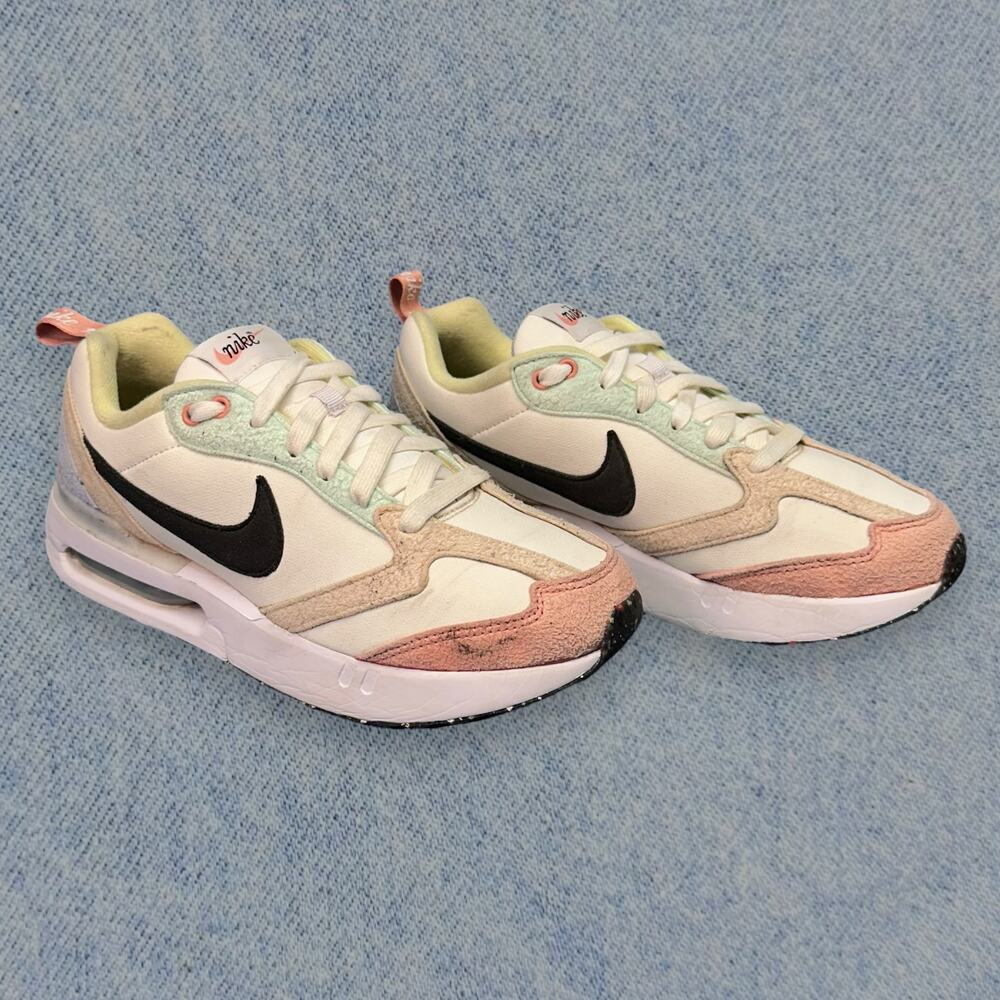 Nike Air Max Dawn Sneakers – White/Pastel, Women Size: 8.5